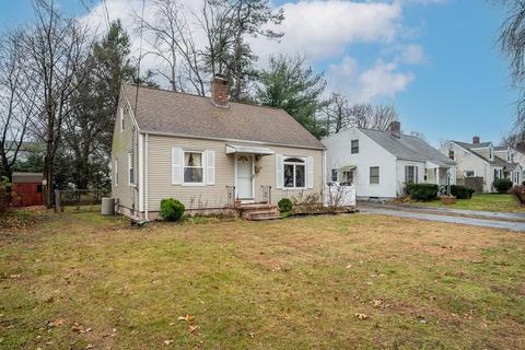 107 Mayflower Rd, Springfield, MA 01118 photo 2