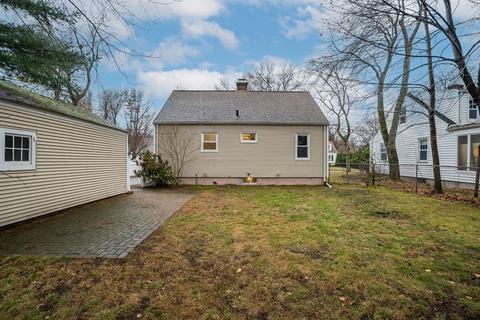 107 Mayflower Rd, Springfield, MA 01118 photo 6