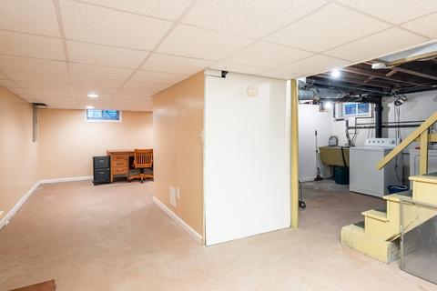 107 Mayflower Rd, Springfield, MA 01118 photo 25