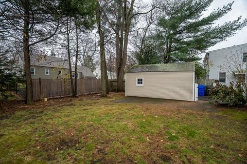 107 Mayflower Rd, Springfield, MA 01118 photo 8