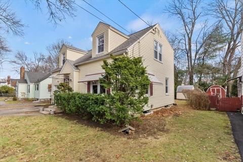 57 Vail St, Springfield, MA 01118 photo 3