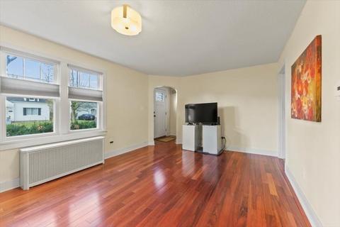 57 Vail St, Springfield, MA 01118 photo 5