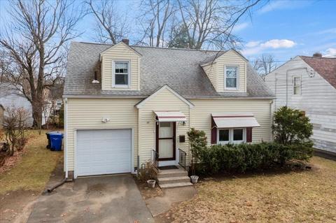 57 Vail St, Springfield, MA 01118 photo 1