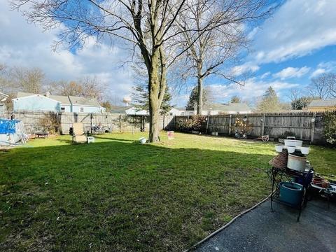 52 Mccarthy Ave, Chicopee, MA 01020 photo 33