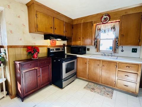 52 Mccarthy Ave, Chicopee, MA 01020 photo 11