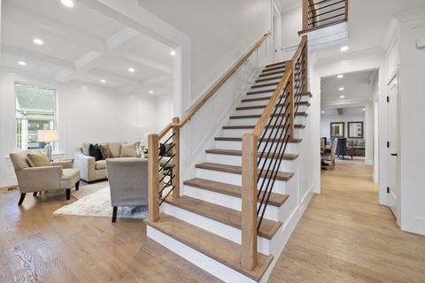 547 Webster St, Needham, MA 02494 photo 3