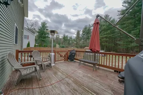 412 Kent, Springfield, MA 01129 photo 38