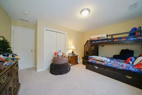 412 Kent, Springfield, MA 01129 photo 29