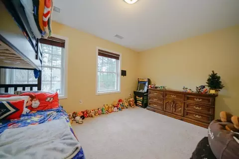 412 Kent, Springfield, MA 01129 photo 30