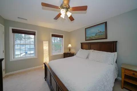 412 Kent, Springfield, MA 01129 photo 22