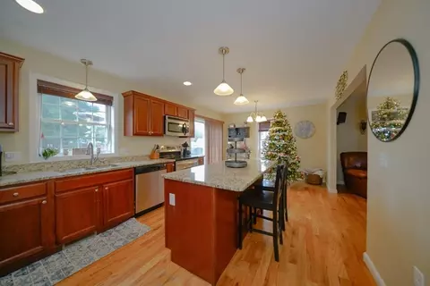 412 Kent, Springfield, MA 01129 photo 16