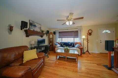 412 Kent, Springfield, MA 01129 photo 5