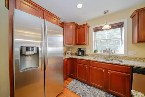 412 Kent, Springfield, MA 01129 photo 11