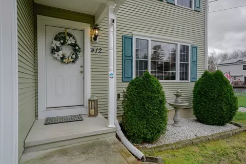 412 Kent, Springfield, MA 01129 photo 3