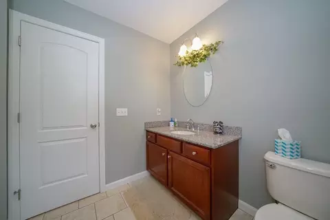 412 Kent, Springfield, MA 01129 photo 20