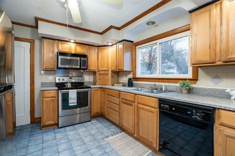 33 Eckington St, Springfield, MA 01108 photo 11
