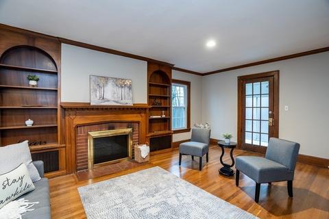 33 Eckington St, Springfield, MA 01108 photo 2