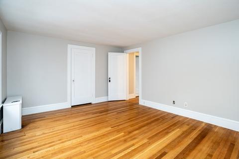 33 Eckington St, Springfield, MA 01108 photo 23