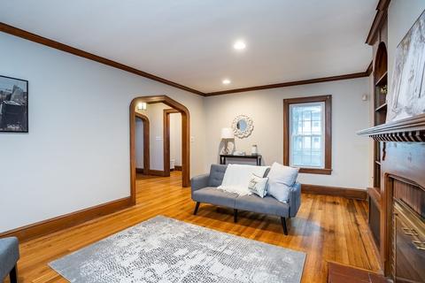 33 Eckington St, Springfield, MA 01108 photo 4