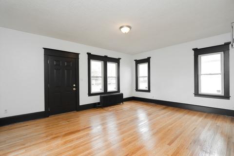 747 Saint James Ave, Springfield, MA 01104 photo 4