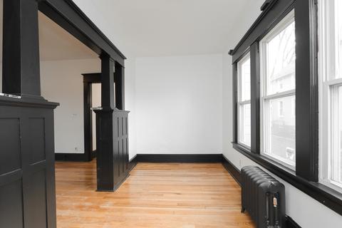 747 Saint James Ave, Springfield, MA 01104 photo 10