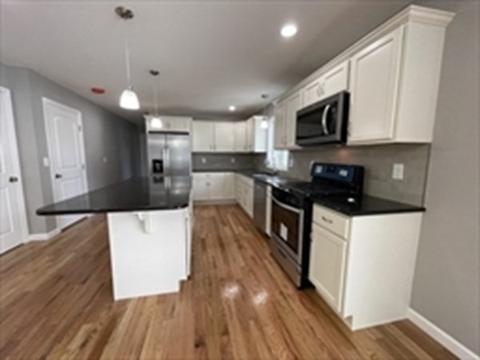 1304 Sumner, Springfield, MA 01118 photo 4