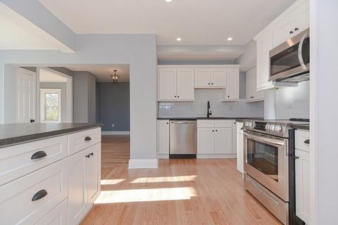 73 Spring St, Mansfield, MA 02048 photo 9