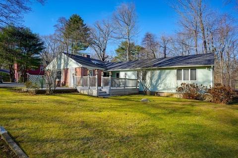 511 Maple St, Franklin, MA 02038 photo 1