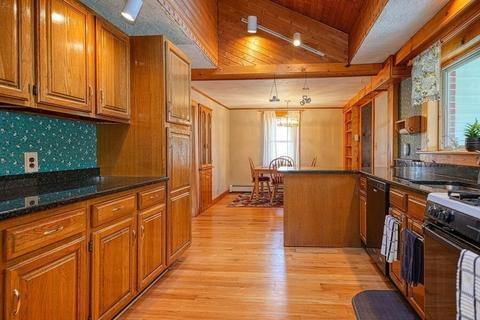 511 Maple St, Franklin, MA 02038 photo 6