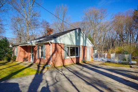 511 Maple St, Franklin, MA 02038 photo 3