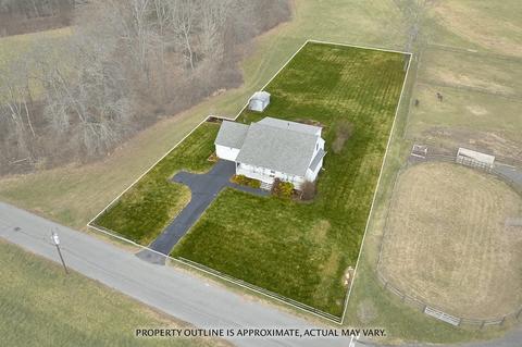 35 Clapp St, Easthampton, MA 01027 photo 31
