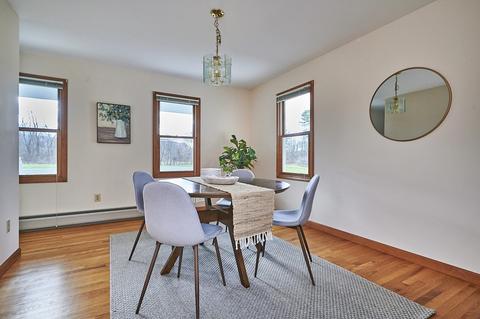 35 Clapp St, Easthampton, MA 01027 photo 8