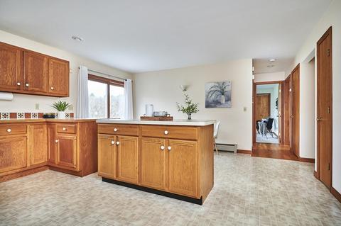 35 Clapp St, Easthampton, MA 01027 photo 10