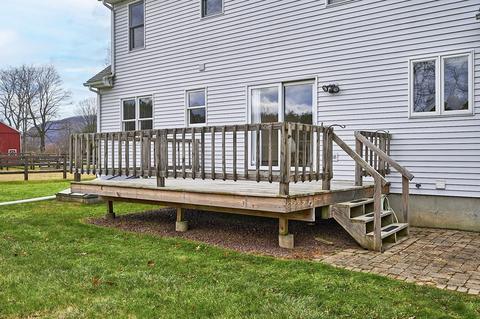 35 Clapp St, Easthampton, MA 01027 photo 28