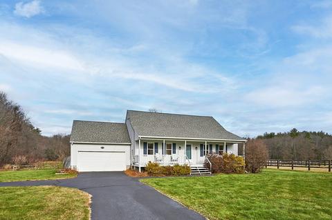 35 Clapp St, Easthampton, MA 01027 photo 2