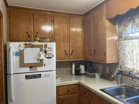 112 School St, Fall River, MA 02720 photo 8