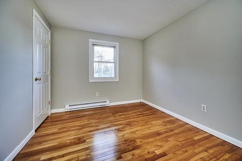 8 Jones Dr, Easthampton, MA 01027 photo 10