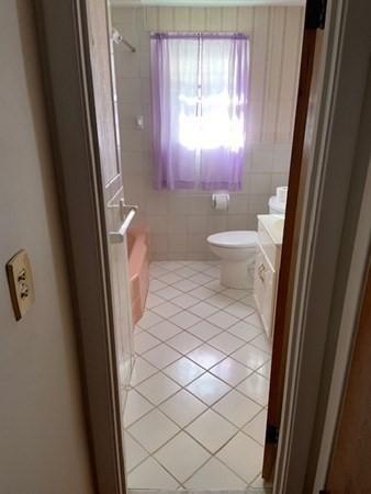 20 Chickering Rd, Dedham, MA 02026 photo 9