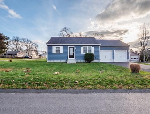 15 Bluepoint Rd, Fairhaven, MA 02719 photo 1