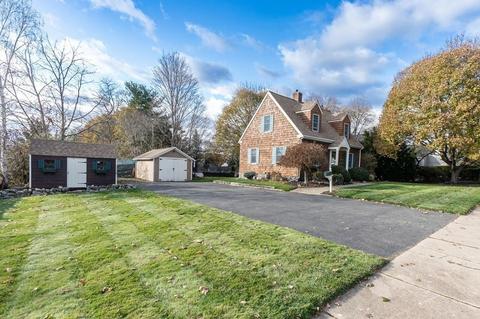 6 Burley St, Danvers, MA 01923 photo 6