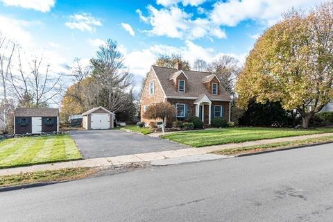 6 Burley St, Danvers, MA 01923 photo 4