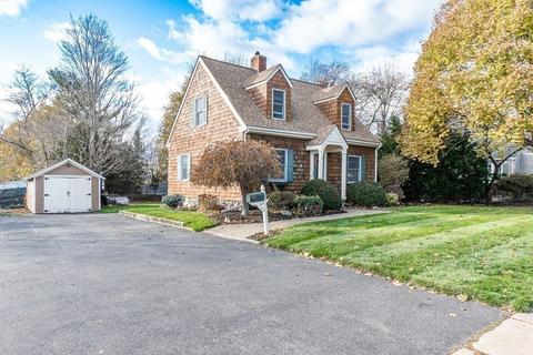 6 Burley St, Danvers, MA 01923 photo 3