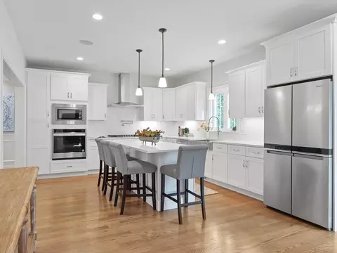 834 Central Ave, Needham, MA 02492 photo 4