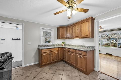 89 Sawmill Rd, Springfield, MA 01118 photo 13