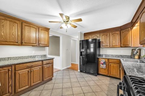 89 Sawmill Rd, Springfield, MA 01118 photo 11