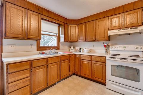 57 Champlain Ave, Springfield, MA 01151 photo 5