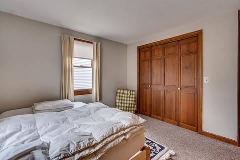 57 Champlain Ave, Springfield, MA 01151 photo 16