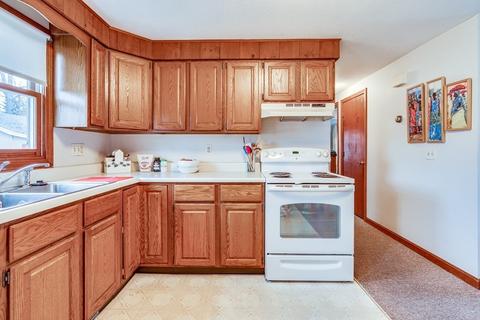 57 Champlain Ave, Springfield, MA 01151 photo 4