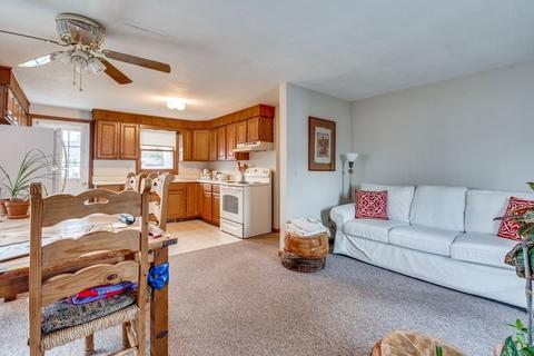 57 Champlain Ave, Springfield, MA 01151 photo 9