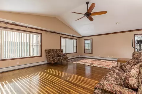 62 5 64 Laurel St, Worcester, MA 01605 photo 22